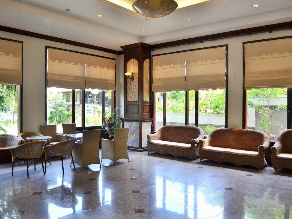 Hoa Binh Ha Long Hotel Exterior photo